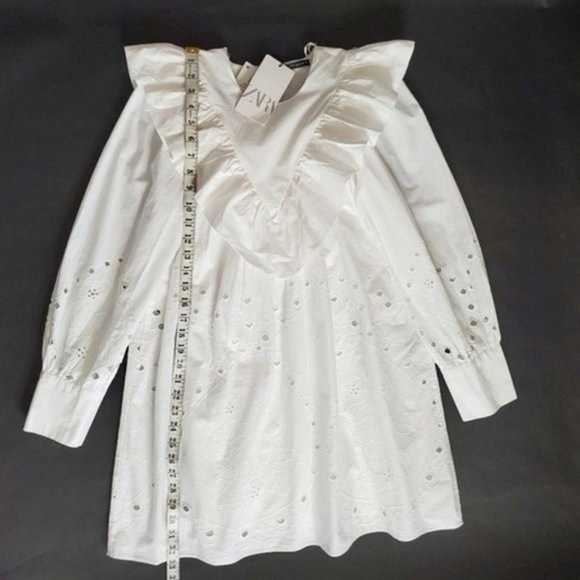 Zara White Cutwork Embroidery Long Sleeve Eyelet Oversized Ruffled Dress NWT - Picture 16 of 16